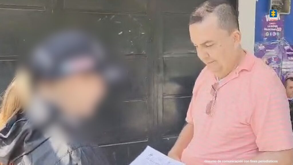 El procesado fue detenido por personal del Cuerpo Técnico de Investigación (CTI) con el apoyo de otros grupos que apoyaron la investigación en el barrio Restrepo de Honda, Tolima.
